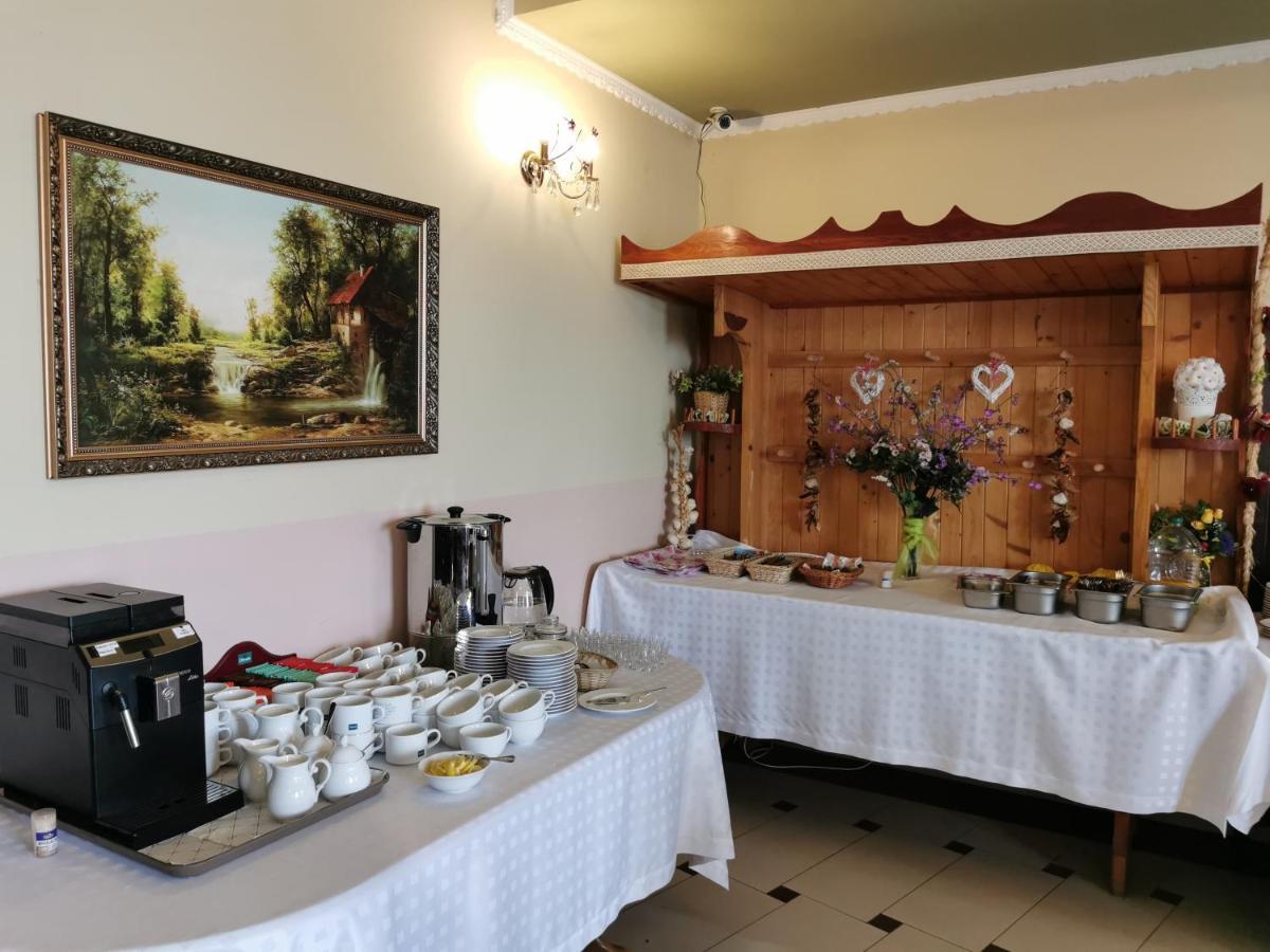Palac Koronny Noclegi & Wypoczynek Wodzisław Εξωτερικό φωτογραφία